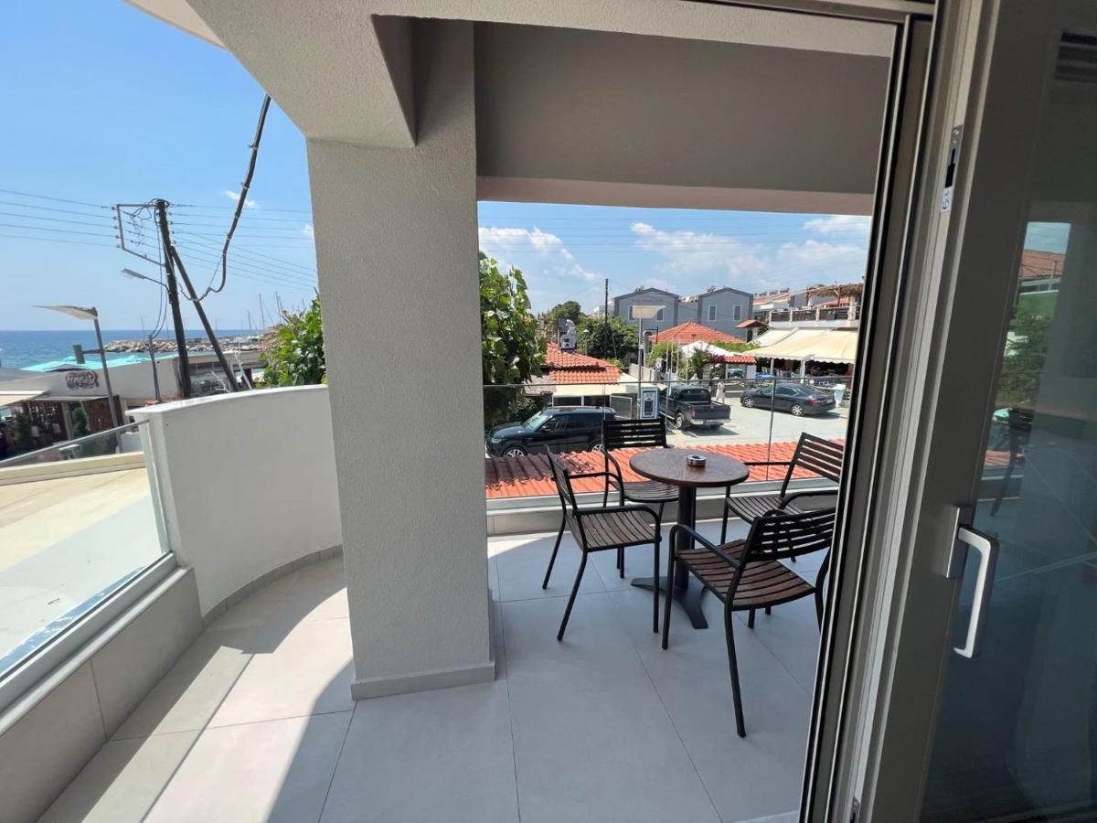 Studio Nikiti Beach Exterior foto